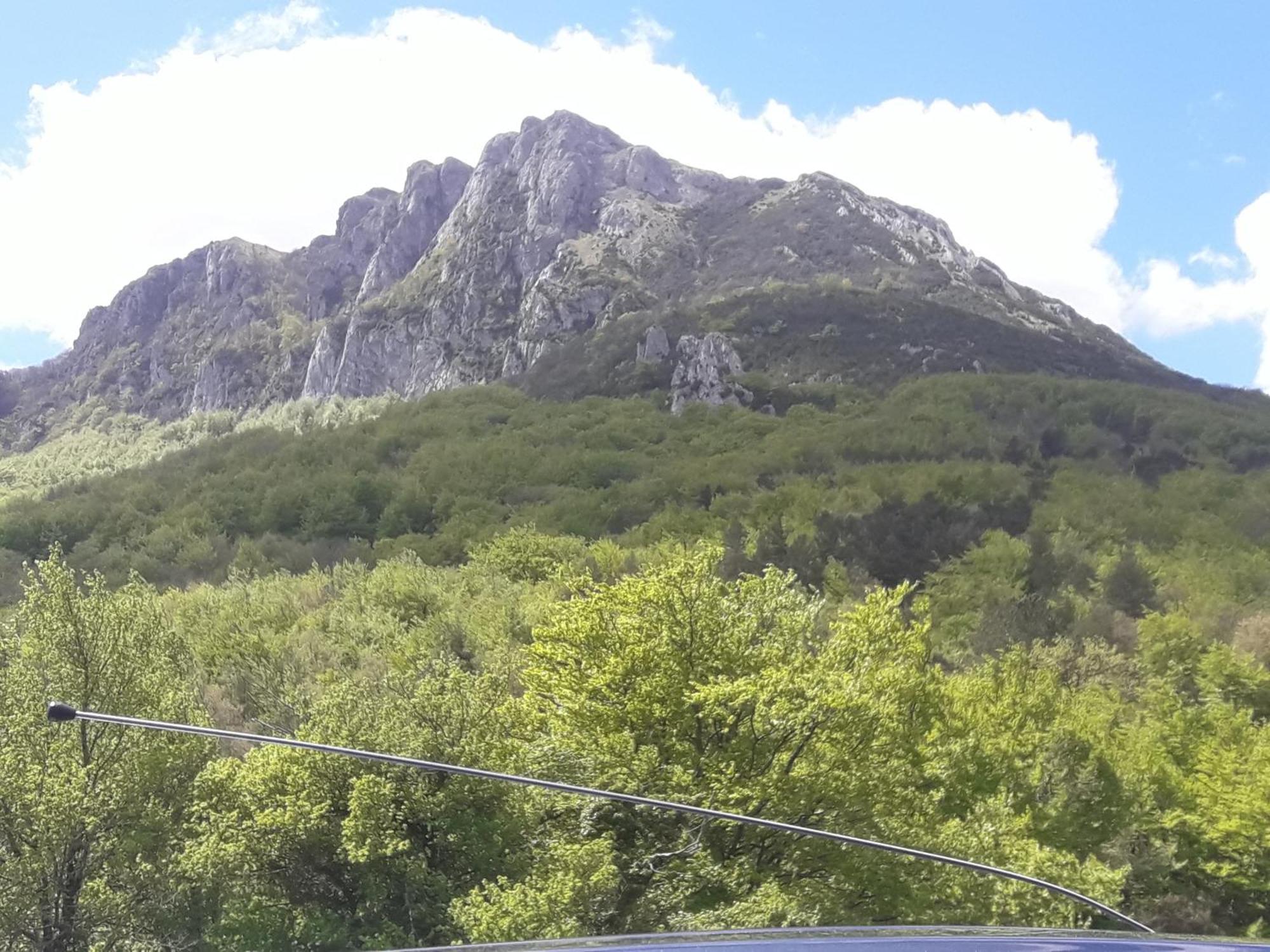 Chez Loulou Du Linas - Bugarach Villa Bagian luar foto